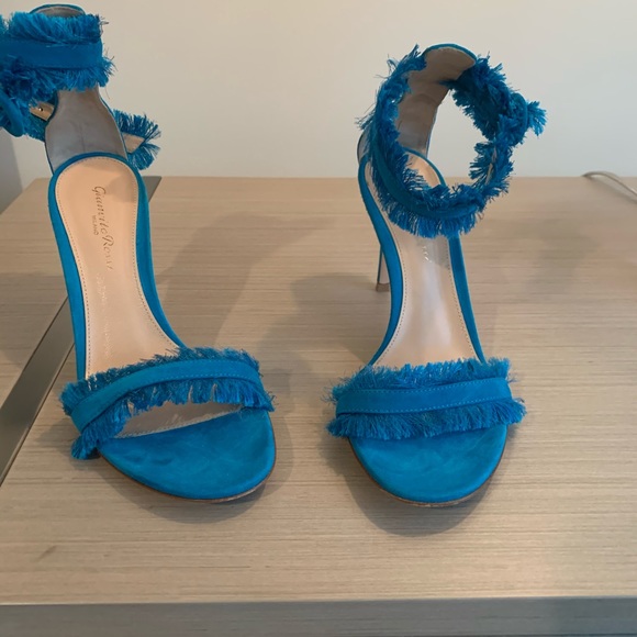 GIANVITO ROSSI Sandals - Picture 2 of 3